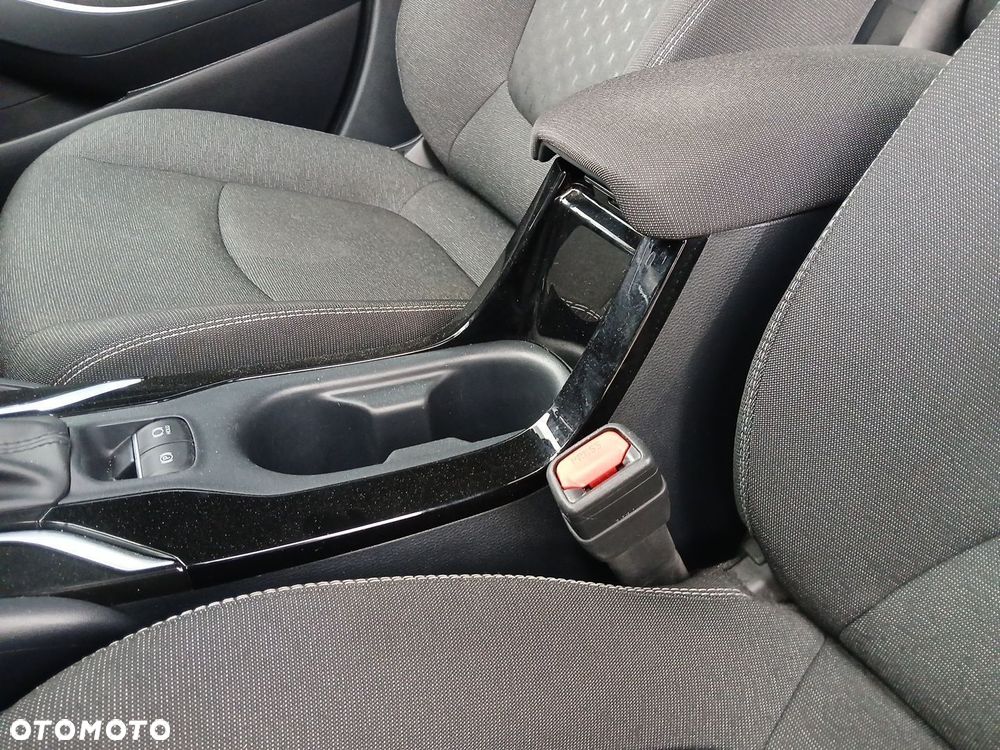 Toyota Corolla 1.8 Hybrid Comfort - 35
