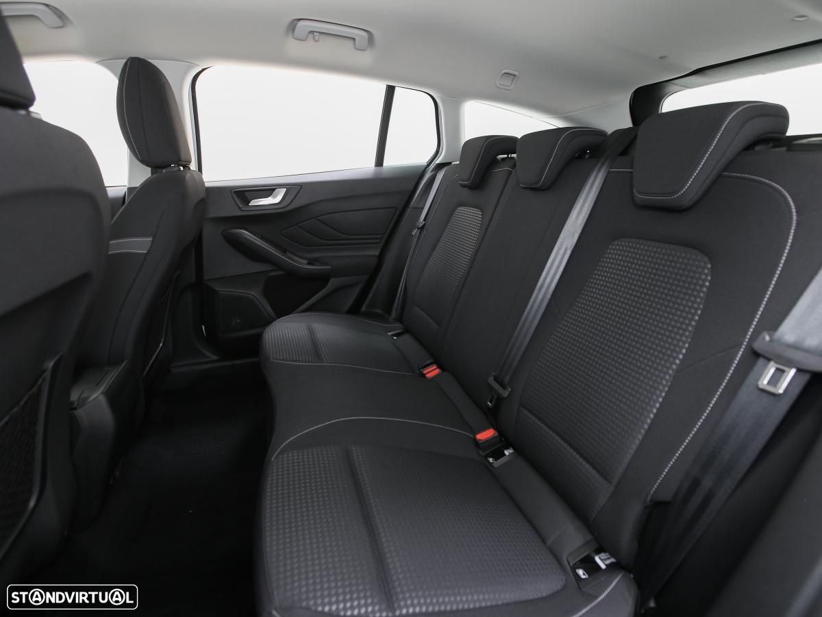 Ford Focus SW 1.5 TDCi EcoBlue Connected - 11