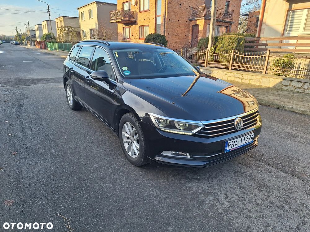 Volkswagen Passat 2.0 TDI SCR DSG Comfortline - 2