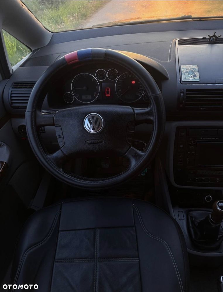 Volkswagen Sharan - 2