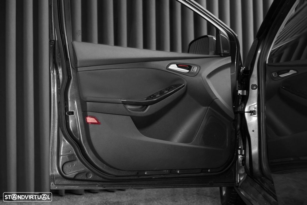 Ford Focus SW 1.5 TDCi Titanium - 27