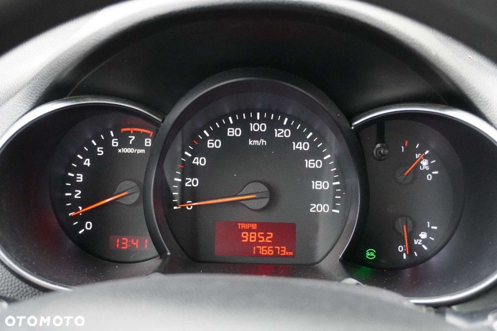 Kia Picanto - 12