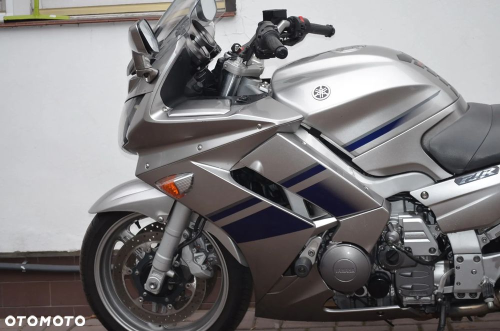 Yamaha FJR - 3