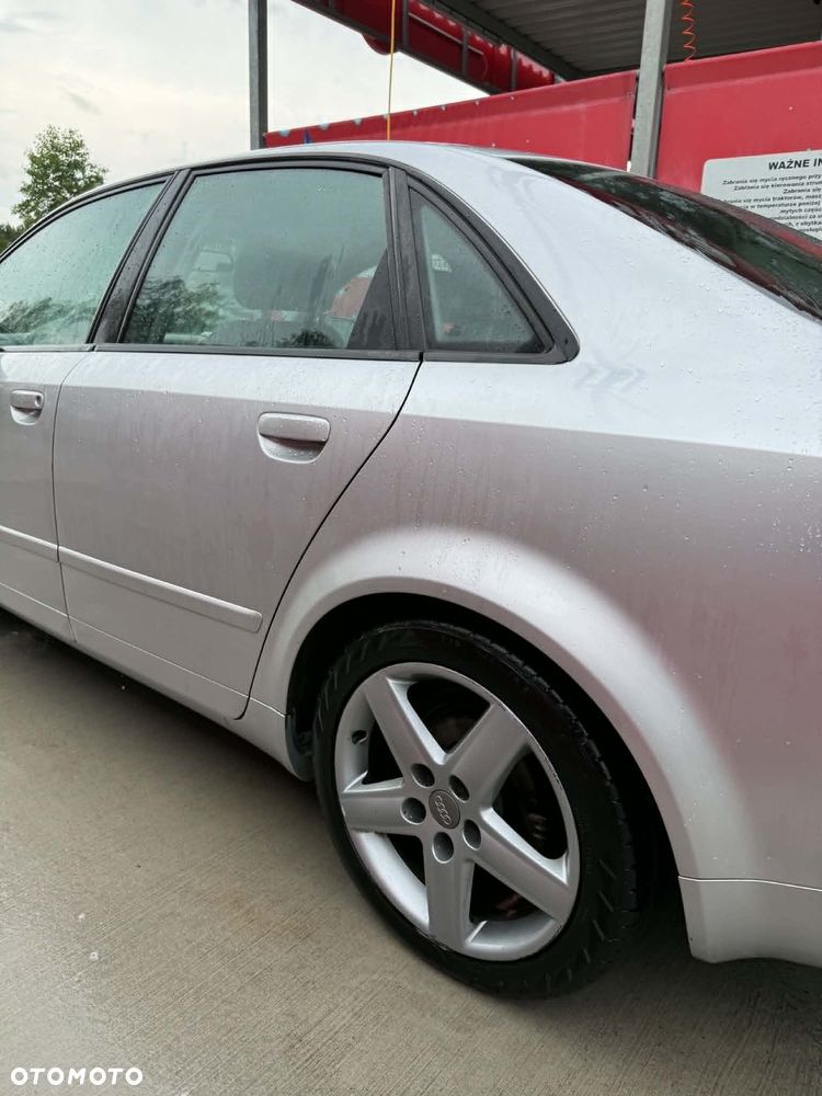 Audi A4 Avant 1.8T Quattro - 4