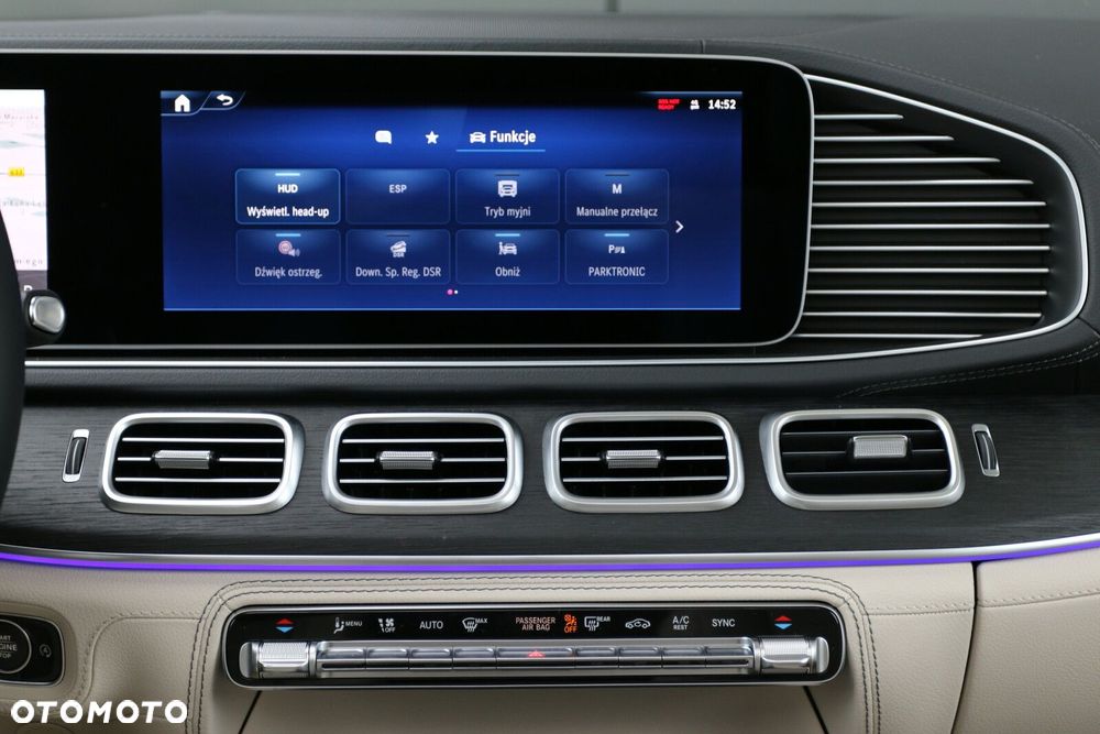 Mercedes-Benz GLE - 32