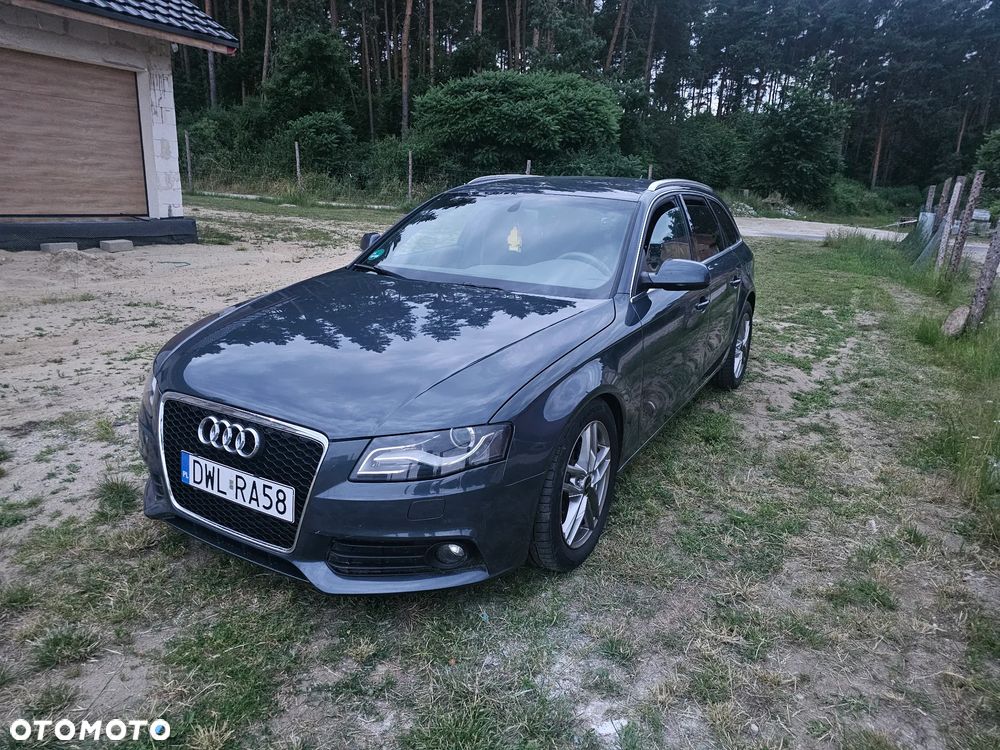 Audi A4 - 1