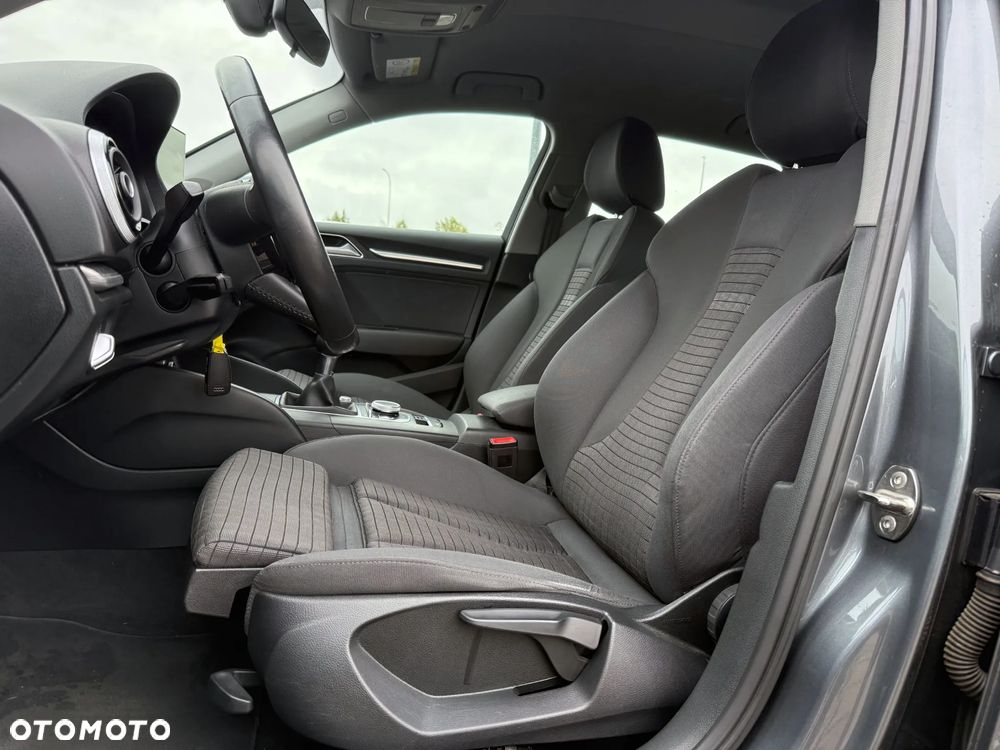 Audi A3 Sportback 1.6 TDI Sport - 26