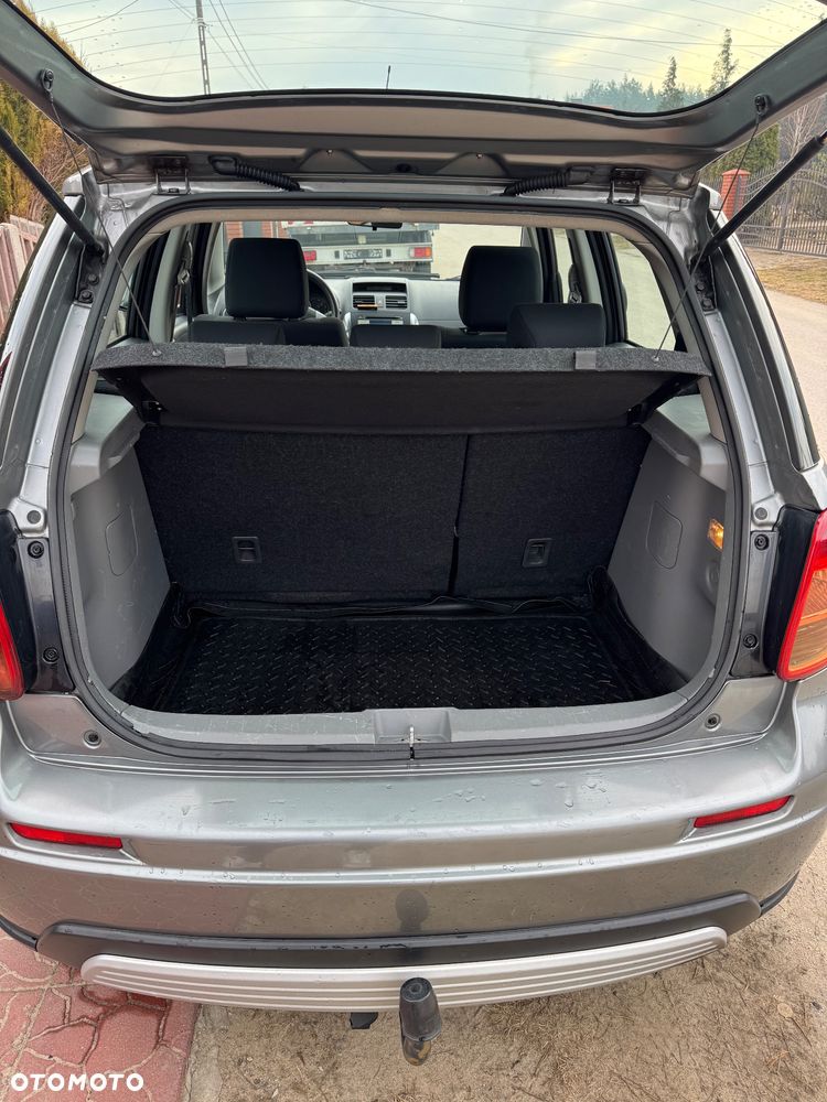 Suzuki SX4 1.9 DDiS DPF 4x4 Comfort - 5