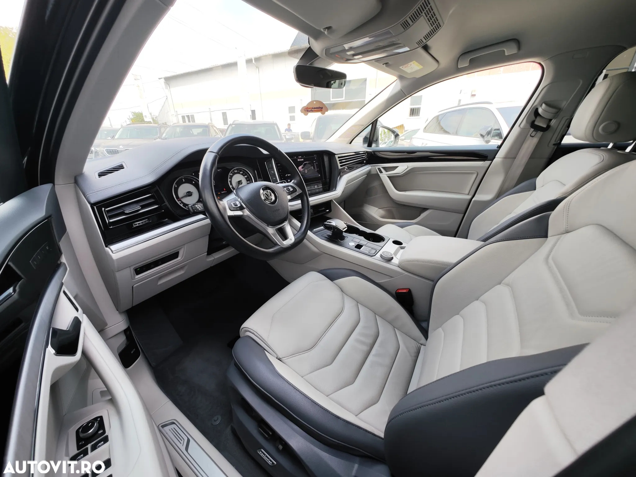 Volkswagen Touareg V6 TDI Elegance - 9