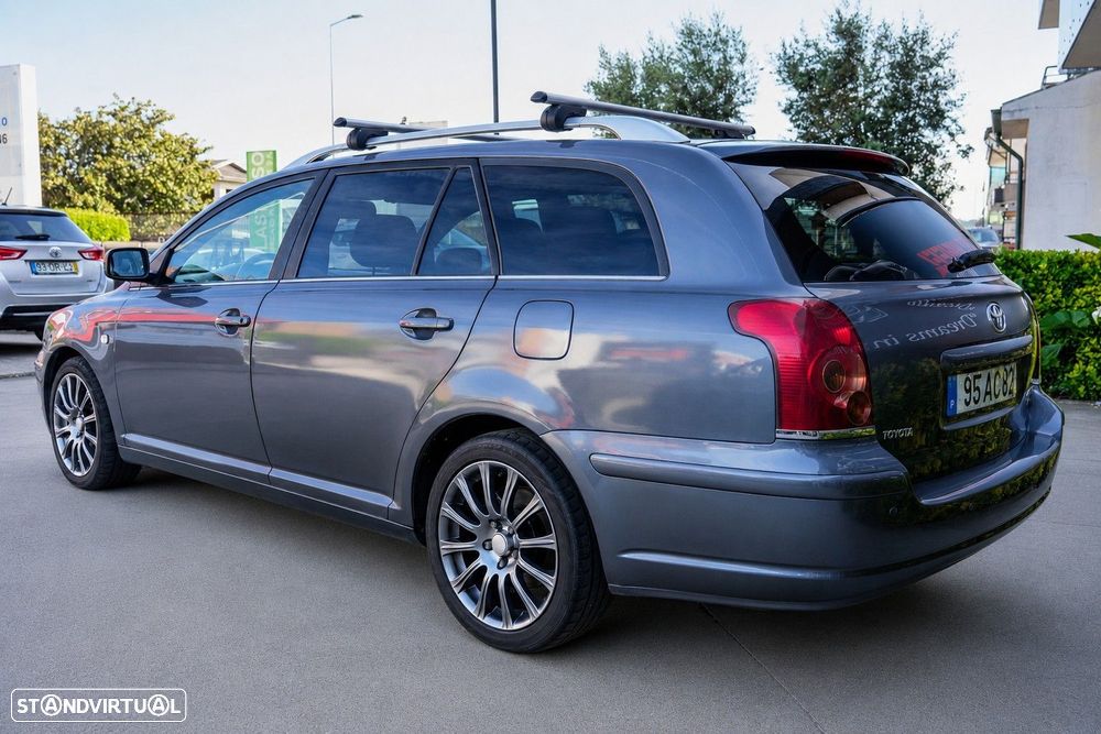 Toyota Avensis SW - 11