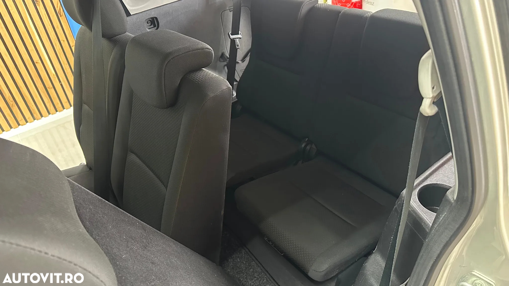 Toyota Corolla Verso 1.8 Sol - 8