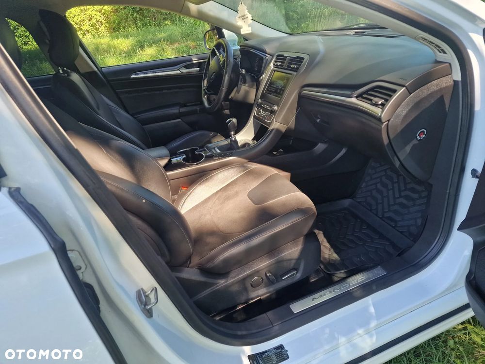 Ford Mondeo 2.0 TDCi STart-Stopp ST-Line - 27