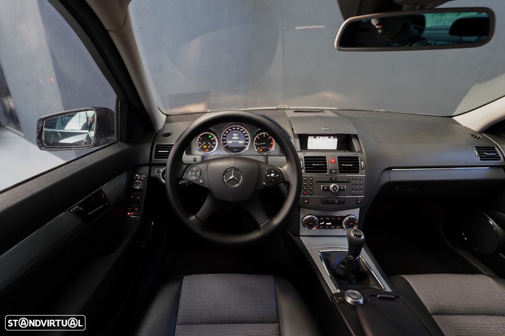 Mercedes-Benz C 220 CDi Avantgarde BlueEfficiency - 4
