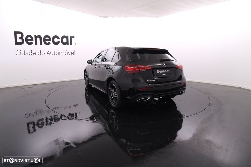 Mercedes-Benz A 250 e AMG Line - 5