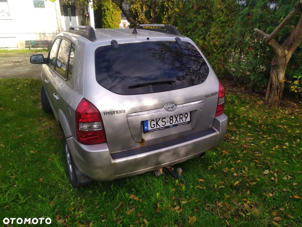 Hyundai Tucson 2.0 Comfort 2WD - 9