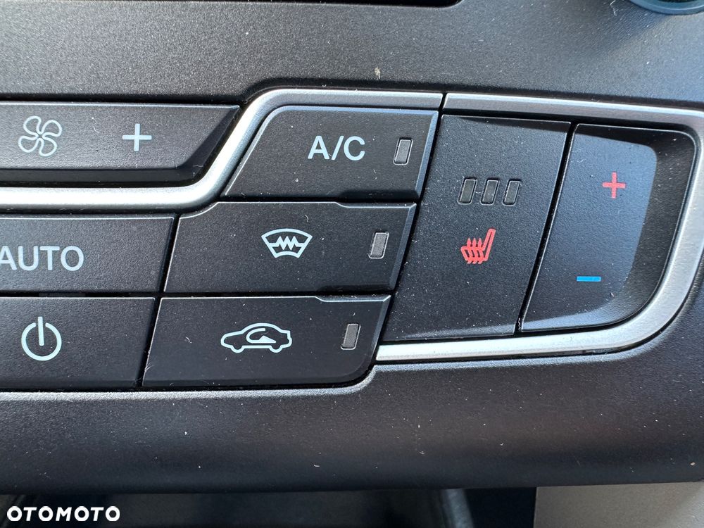 Ford Mondeo 2.0 EcoBlue Titanium - 16