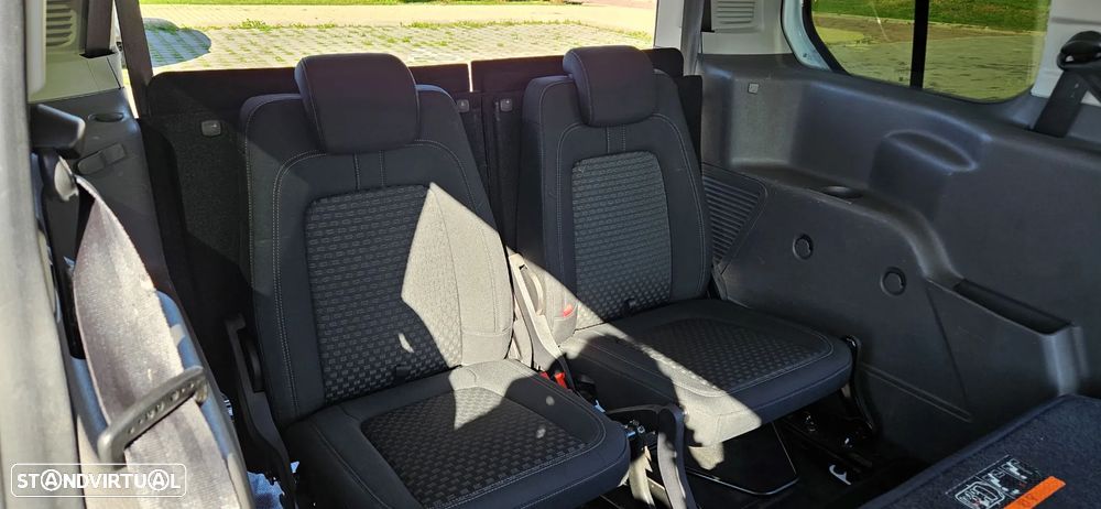 Ford Transit Connect - 22