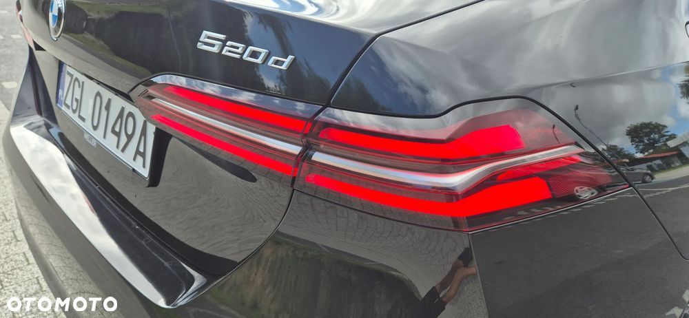 BMW Seria 5 520d mHEV M Sport - 14