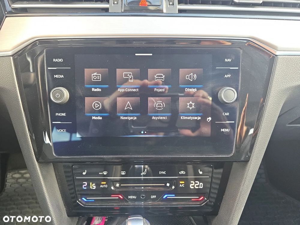 Volkswagen Passat - 26
