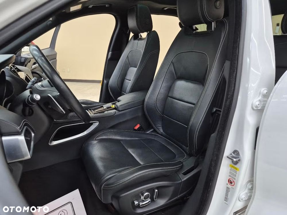 Jaguar F-Pace 2.0 i4D AWD R-Sport - 8