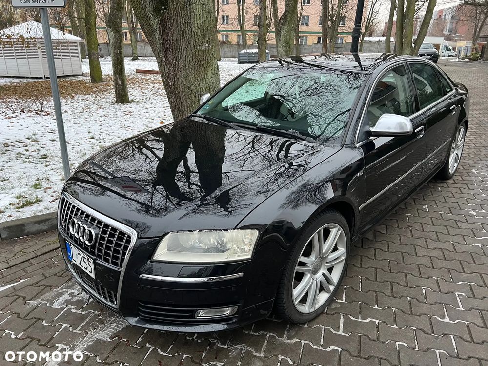 Audi A8 - 3