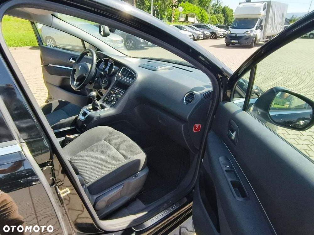 Peugeot 5008 - 15