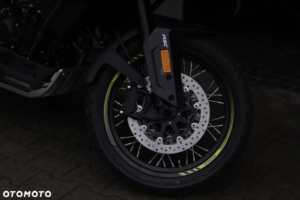CFMoto 800MT Explore - 14