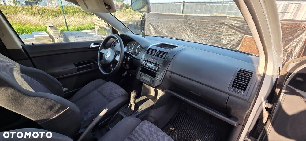 Volkswagen Polo 1.9 TDI Highline - 9
