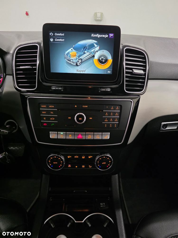 Mercedes-Benz GLE 250 d 4Matic 9G-TRONIC AMG Line - 12
