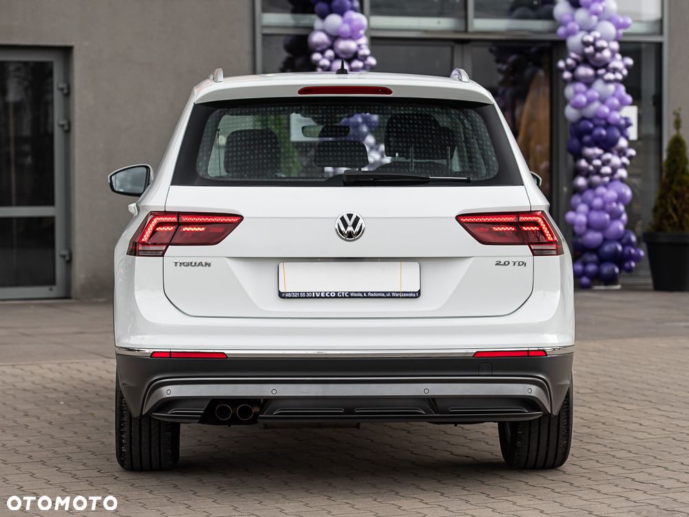 Volkswagen Tiguan - 11
