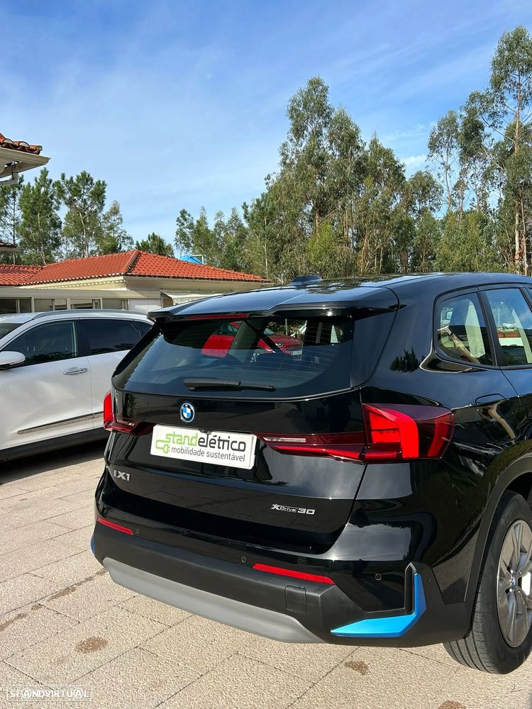 BMW iX1 xDrive30 - 5