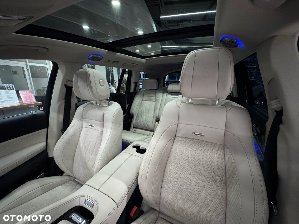 Mercedes-Benz GLS - 25