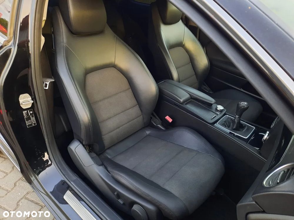 Mercedes-Benz Klasa C 180 Coupe BlueEFFICIENCY - 23