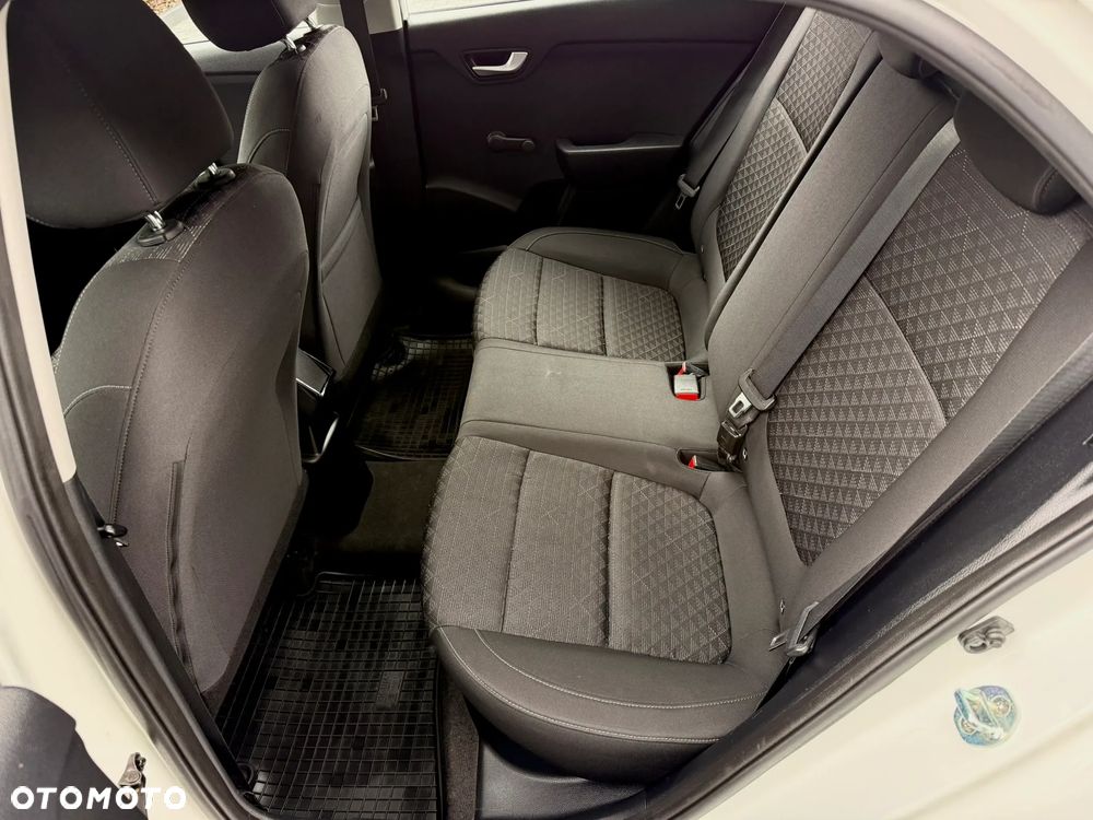 Kia Rio 1.4 L - 18