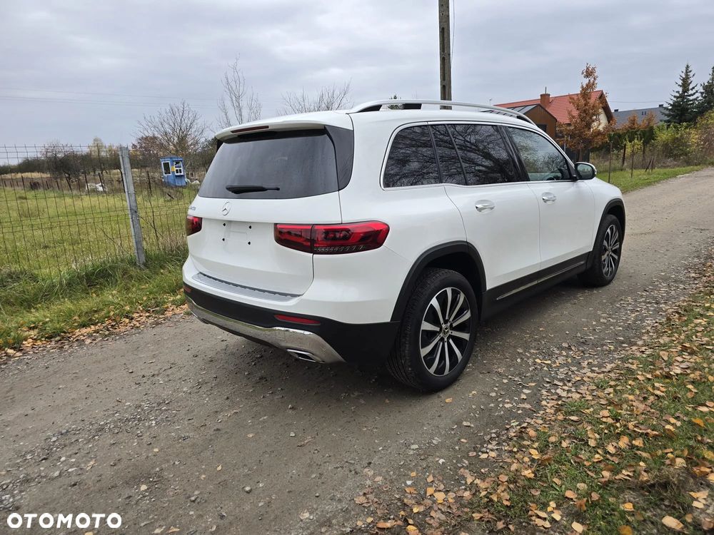 Mercedes-Benz GLB 250 Progressive 8G-DCT - 3