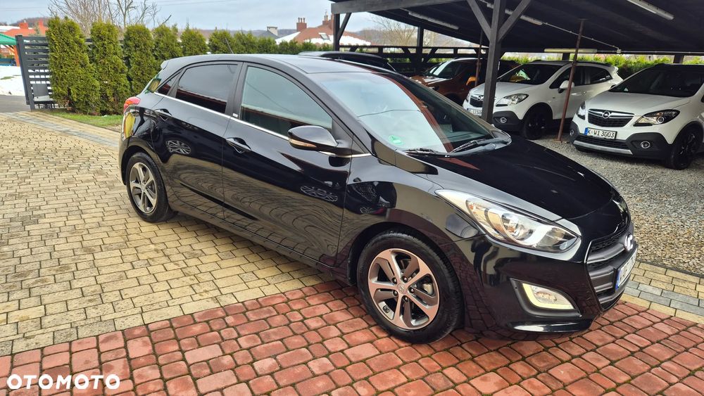 Hyundai i30 1.4 Passion Plus - 4