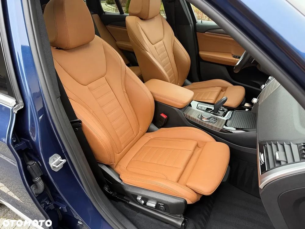 BMW X3 xDrive30i xLine sport - 30