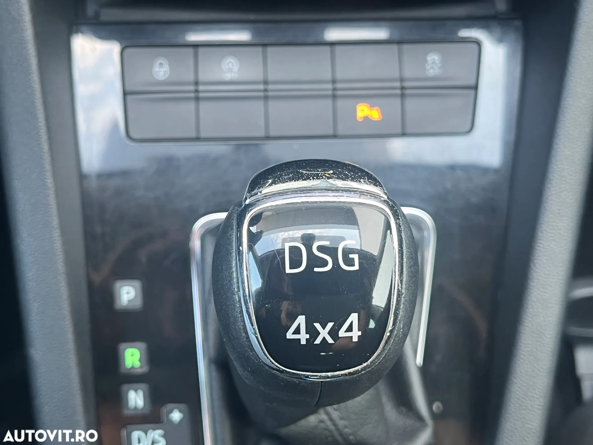 Skoda Octavia 2.0 TDI DSG 4X4 Style - 10