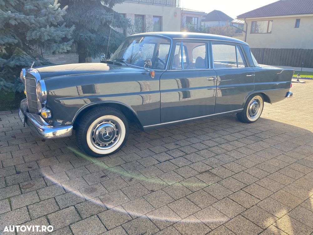 Mercedes-Benz W110/W111 - 3