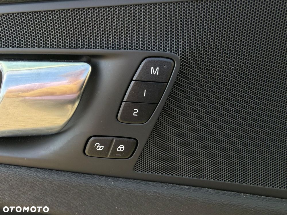 Volvo XC 60 - 26