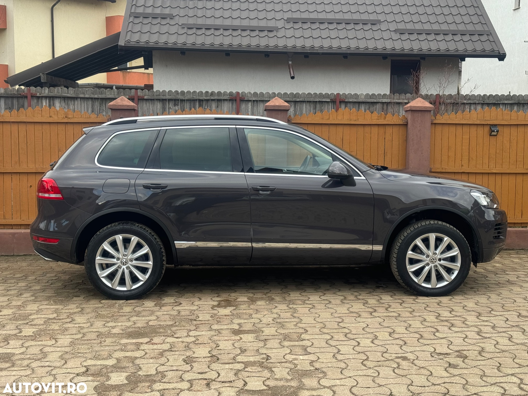 Volkswagen Touareg - 21