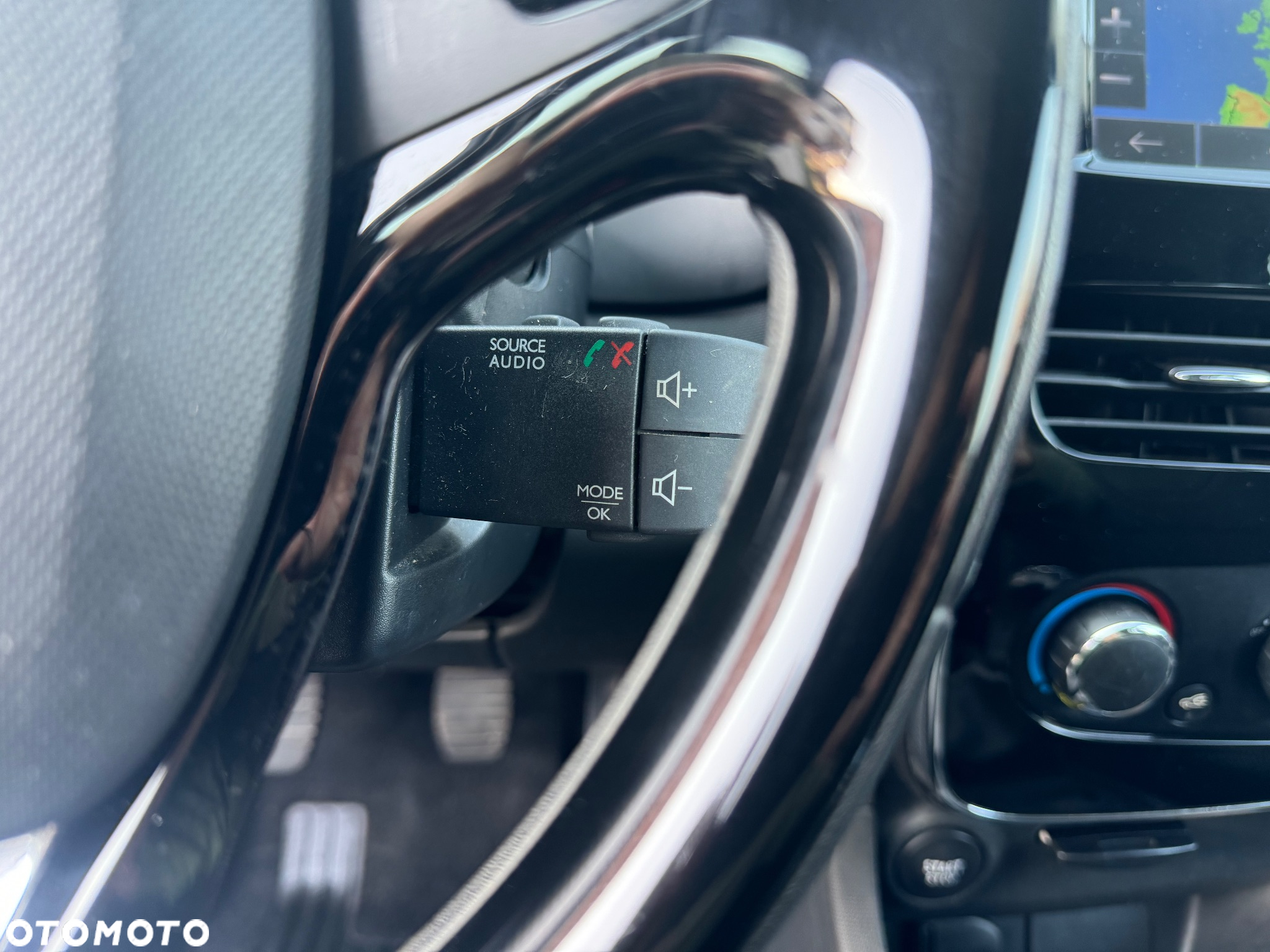 Renault Clio - 24