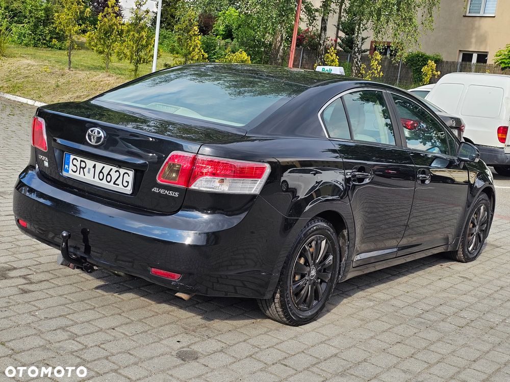 Toyota Avensis 2.0 D-4D Premium - 17