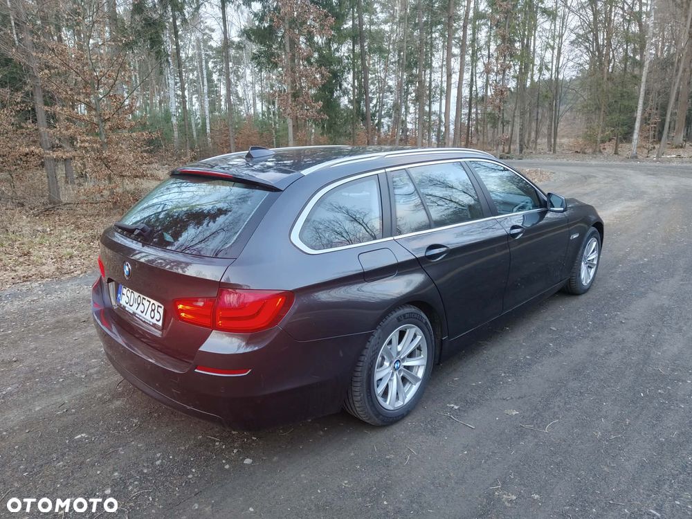 BMW Seria 5 520d - 5