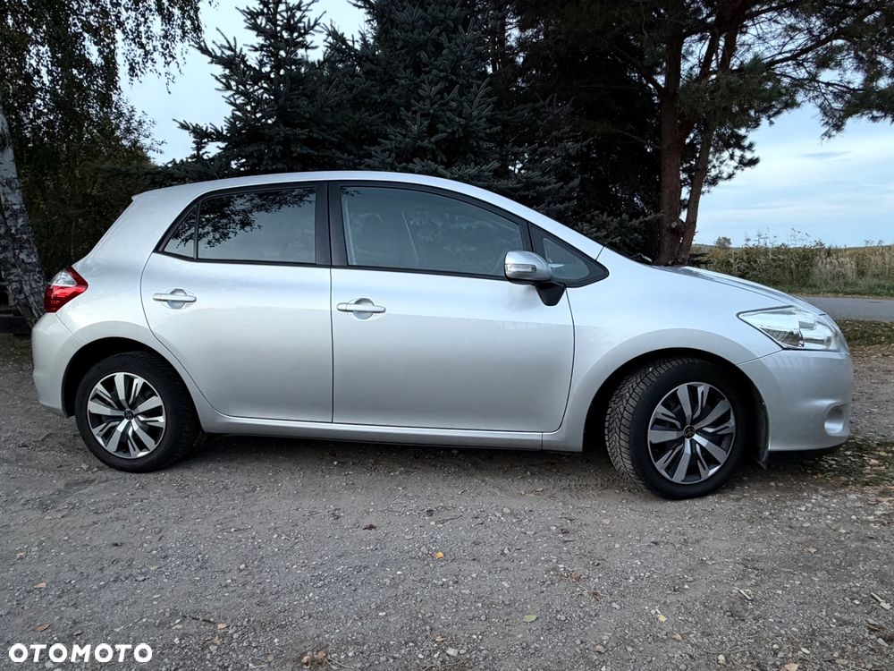 Toyota Auris - 17