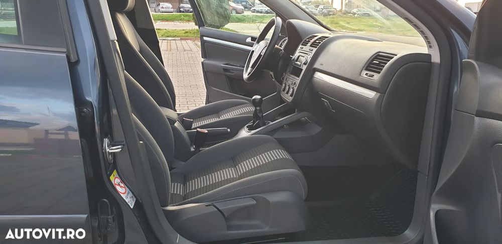 Volkswagen Golf 1.6 United - 9