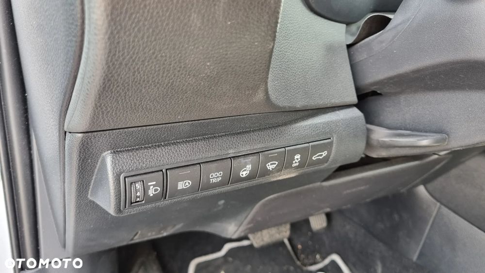 Toyota Corolla 1.8 Hybrid Comfort - 32