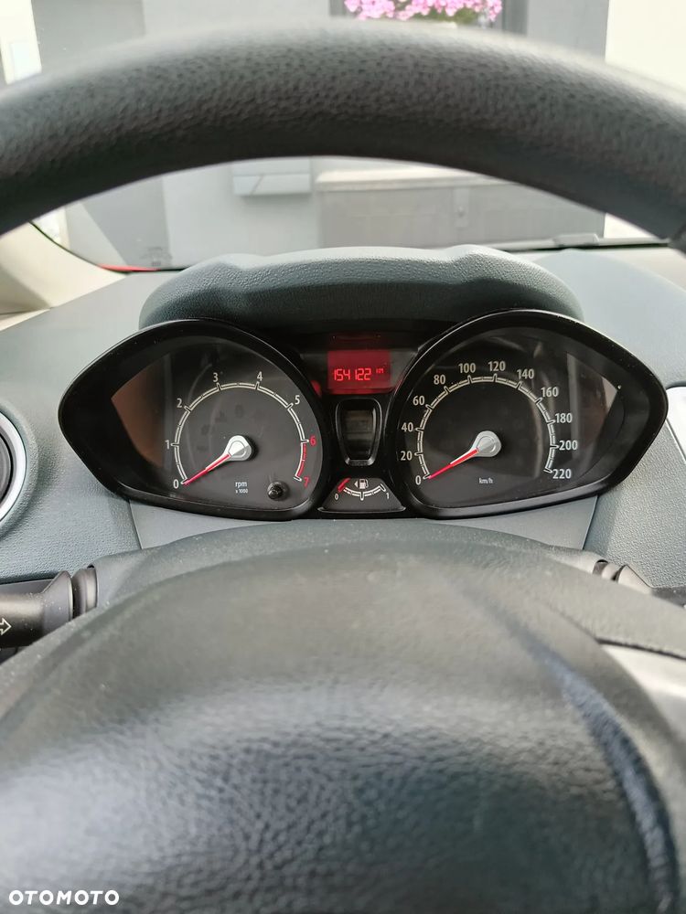 Ford Fiesta - 2