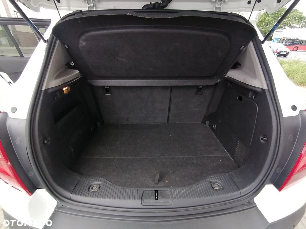 Chevrolet Trax 1.7 D LT - 23