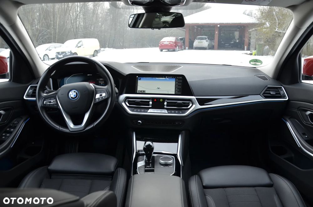 BMW Seria 3 320e Sport Line - 6